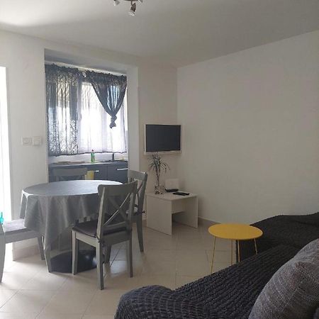 Apartman Katarina Cres Exteriér fotografie